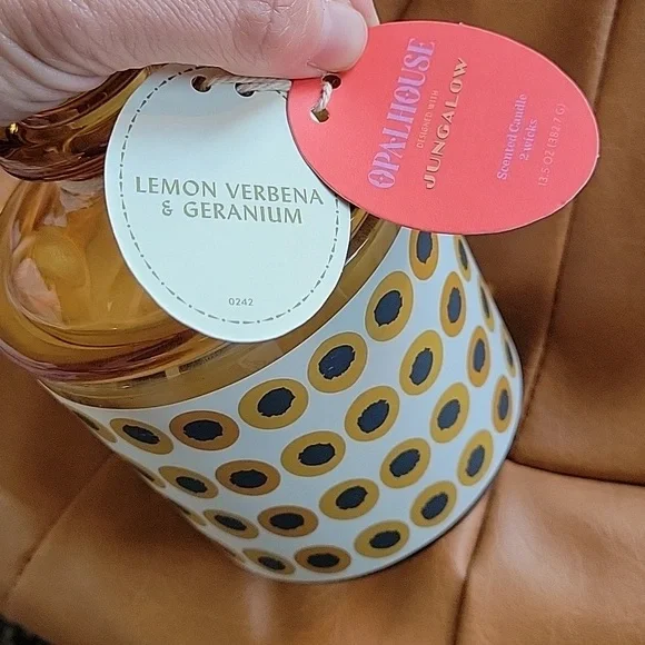 COPY - Opalhouse jungalow candle - Picture 2 of 5